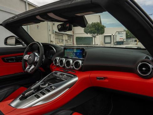 Used 2020 Mercedes-Benz AMG GT C image 23
