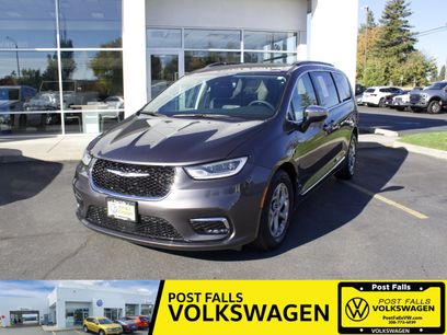 Used 2023 Chrysler Pacifica Limited