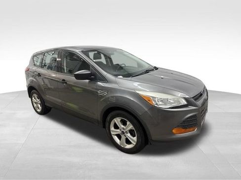 Used 2014 Ford Escape S FWD image 3
