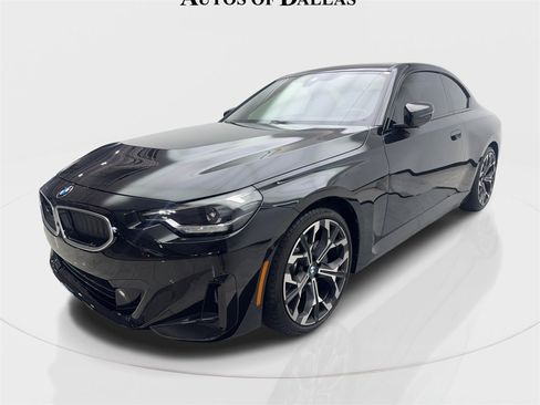 Used 2025 BMW 230i Coupe w/ M Sport Package image 2