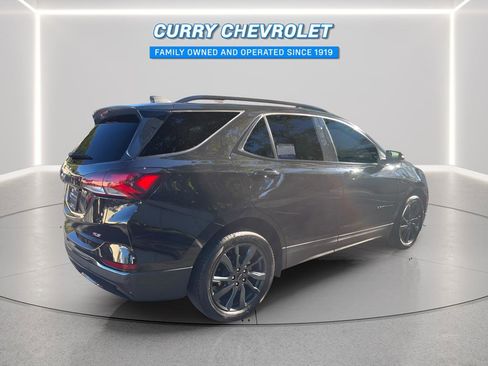 Used 2022 Chevrolet Equinox RS w/ Infotainment Package image 13