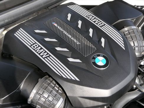 Used 2022 BMW X5 M50i w/ Executive Package image 30