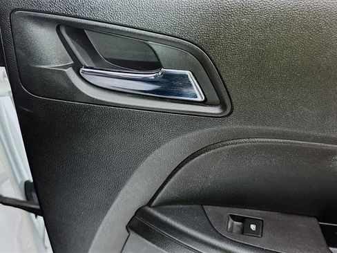 Used 2016 Chevrolet Equinox LT FWD image 28