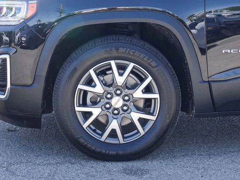 Used 2020 GMC Acadia SLE w/ Driver Convenience Package FWD image 10