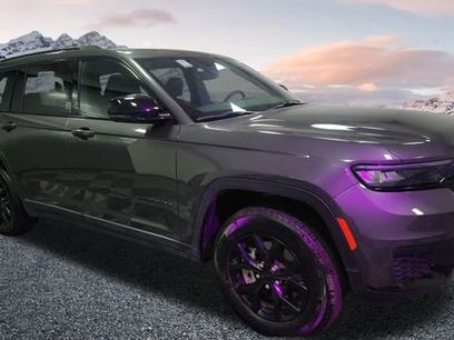 Used 2024 Jeep Grand Cherokee L Laredo