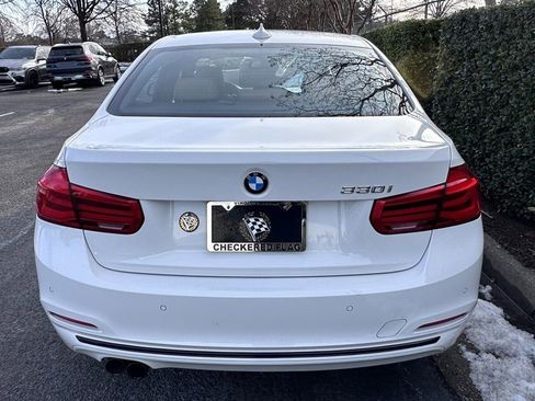 Used 2017 BMW 330i Sedan image 8