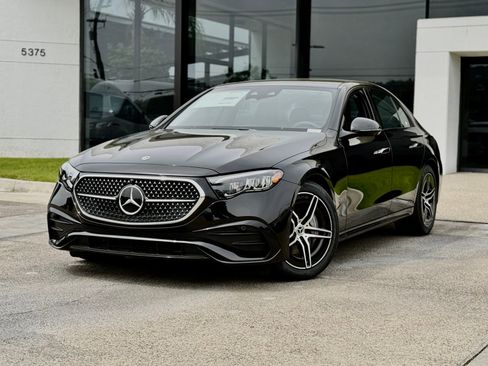 New 2026 Mercedes-Benz E 450 4MATIC Sedan image 2