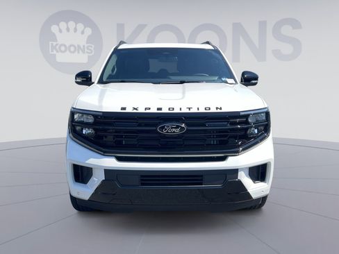 New 2026 Ford Expedition Platinum image 4