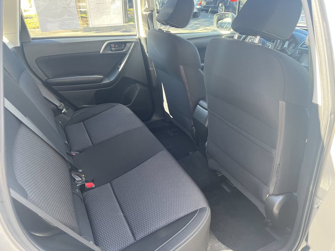 Used 2018 Subaru Forester 2.5i w/ Alloy Wheel Package AWD/4WD image 18