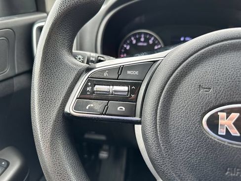 Used 2020 Kia Sportage LX AWD/4WD image 25