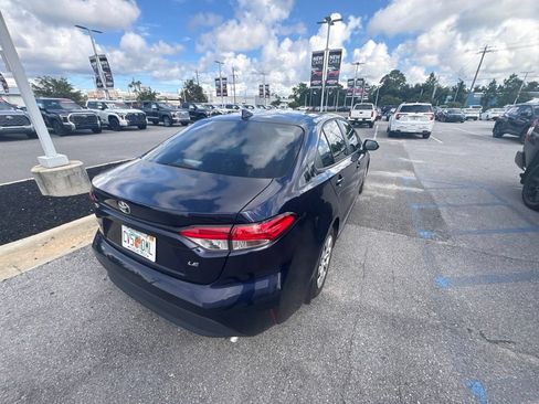 Used 2025 Toyota Corolla LE w/ Convenience Package FWD image 21