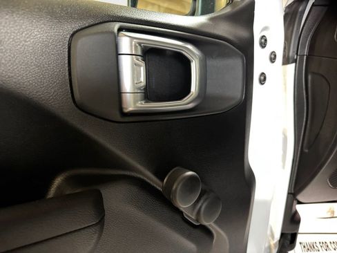 Used 2024 Jeep Wrangler Unlimited Sport AWD/4WD image 14