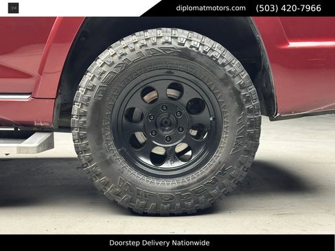 Used 2013 Toyota 4Runner SR5 image 39