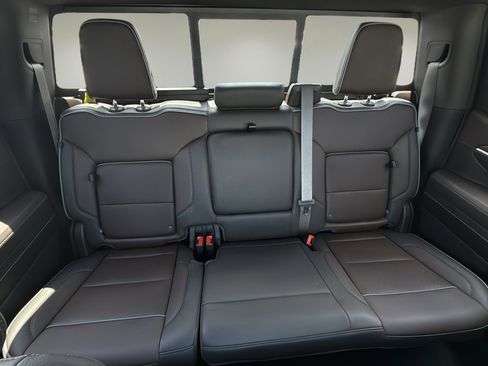 Used 2024 GMC Sierra 1500 Denali w/ Denali Reserve Package image 15