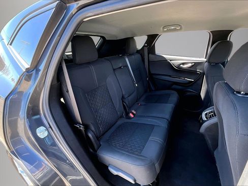 Used 2021 Chevrolet Blazer LT image 25