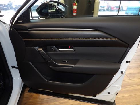 Used 2025 MAZDA CX-50 AWD 2.5 Hybrid w/ Weather Package image 13