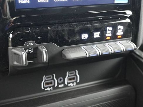New 2026 RAM 2500 Big Horn AWD/4WD image 26