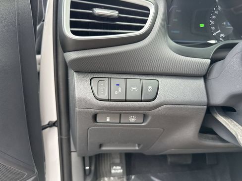 Used 2019 Hyundai Ioniq Limited FWD image 56