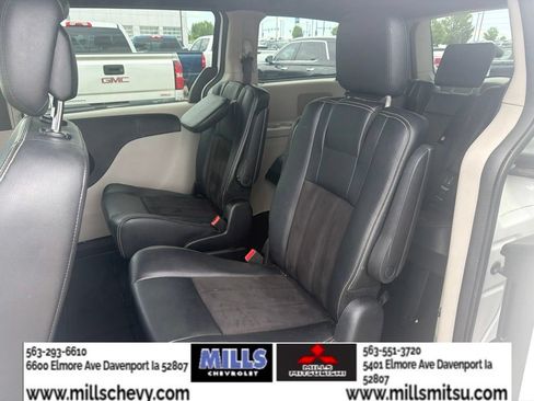 Used 2020 Dodge Grand Caravan SXT FWD image 21