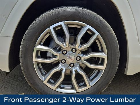 Used 2023 GMC Terrain Denali w/ LPO, Floor Liner Package AWD/4WD image 28
