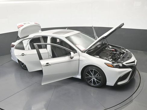 Used 2024 Toyota Camry SE FWD image 71