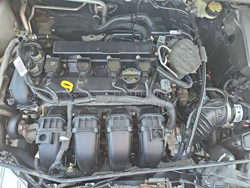 Used 2012 Ford Focus SE image 54