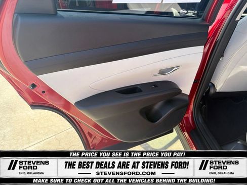 Used 2025 Hyundai Tucson SEL AWD/4WD image 38