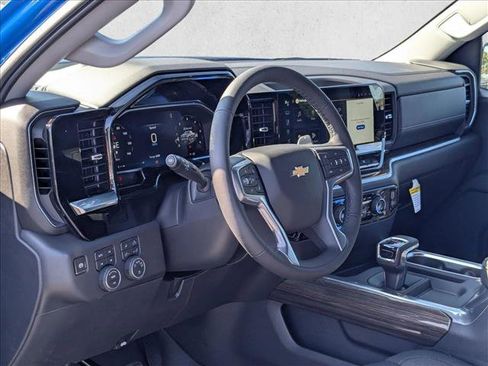 New 2026 Chevrolet Silverado 1500 LT w/ Z71 Off-Road Package AWD/4WD image 3