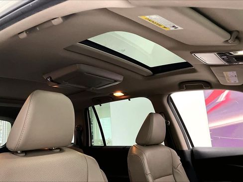 Used 2019 Honda Pilot Elite image 28