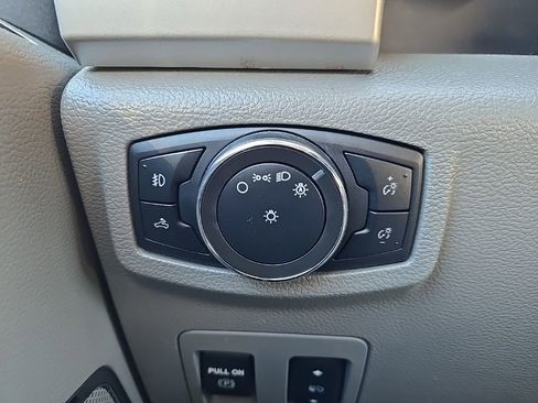 Used 2020 Ford F150 Lariat image 23