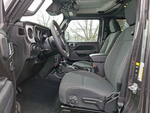 Used 2025 Jeep Wrangler Unlimited Sport S 4xe image 13