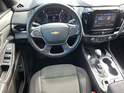 Used 2023 Chevrolet Traverse LT AWD/4WD image 12