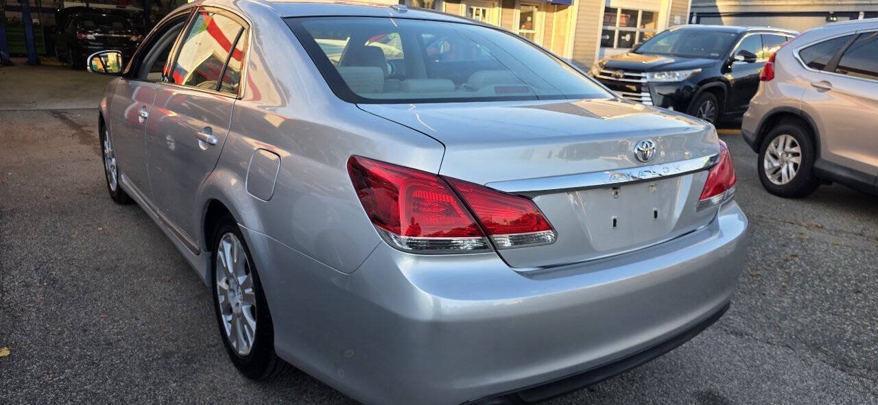 Used 2011 Toyota Avalon FWD image 7
