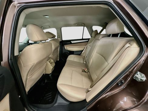 Used 2019 Subaru Outback 2.5i Premium AWD/4WD image 28