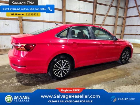 Used 2019 Volkswagen Jetta SE w/ Cold Weather Package FWD image 4