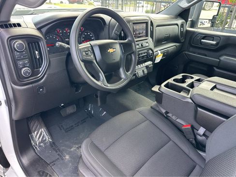 Used 2025 Chevrolet Silverado 2500 W/T w/ WT/CX Safety Package image 16