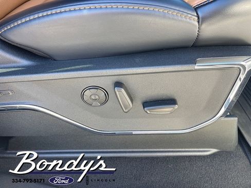 Used 2024 Ford F250 Platinum w/ FX4 Off-Road Package image 17