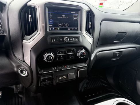 Used 2024 Chevrolet Silverado 2500 W/T image 11