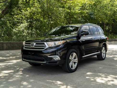Used 2012 Toyota Highlander Limited FWD image 5