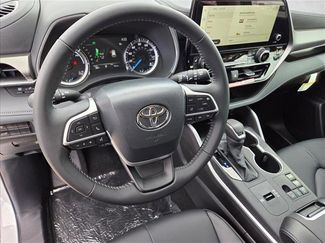 New 2026 Toyota Highlander XLE AWD/4WD video 3