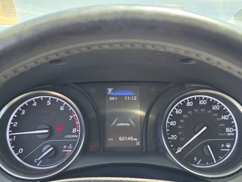 Used 2024 Toyota Camry SE FWD image 9