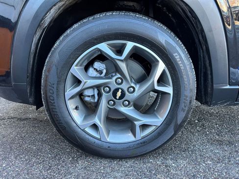 Used 2025 Chevrolet Trax LT image 23