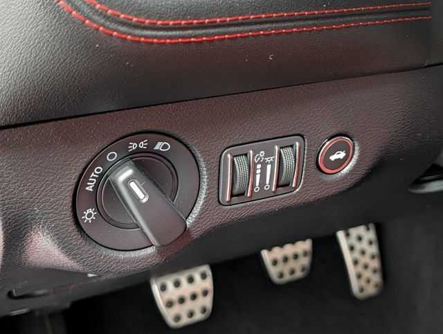 Used 2021 Dodge Challenger R/T Scat Pack RWD image 20