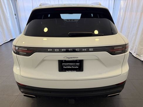 Certified 2023 Porsche Cayenne AWD/4WD image 8