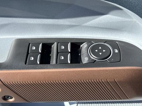 Used 2022 Ford Maverick Lariat image 17