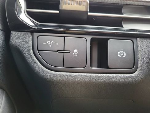 New 2026 Kia Sportage LX image 24