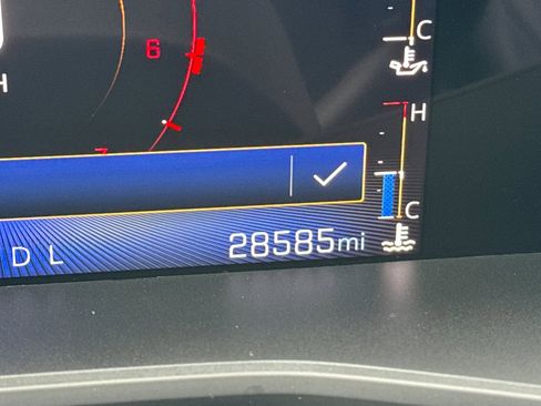 Used 2023 Chevrolet Colorado Trail Boss w/ Technology Package image 3