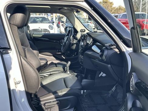 Used 2024 MINI Cooper S image 29