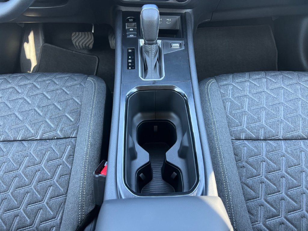 New 2026 Nissan Kicks SV w/ Cold Weather Package FWD image 12