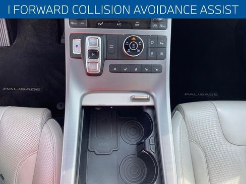 Used 2023 Hyundai Palisade Calligraphy image 14